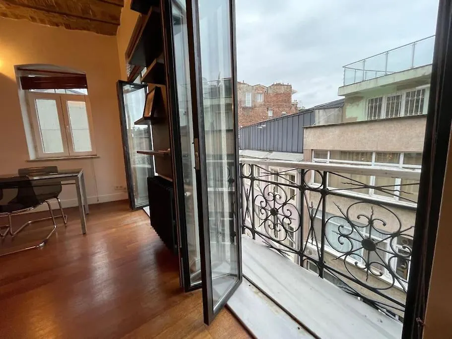 Ophelia By Oval Apartment Istanbul Turkey